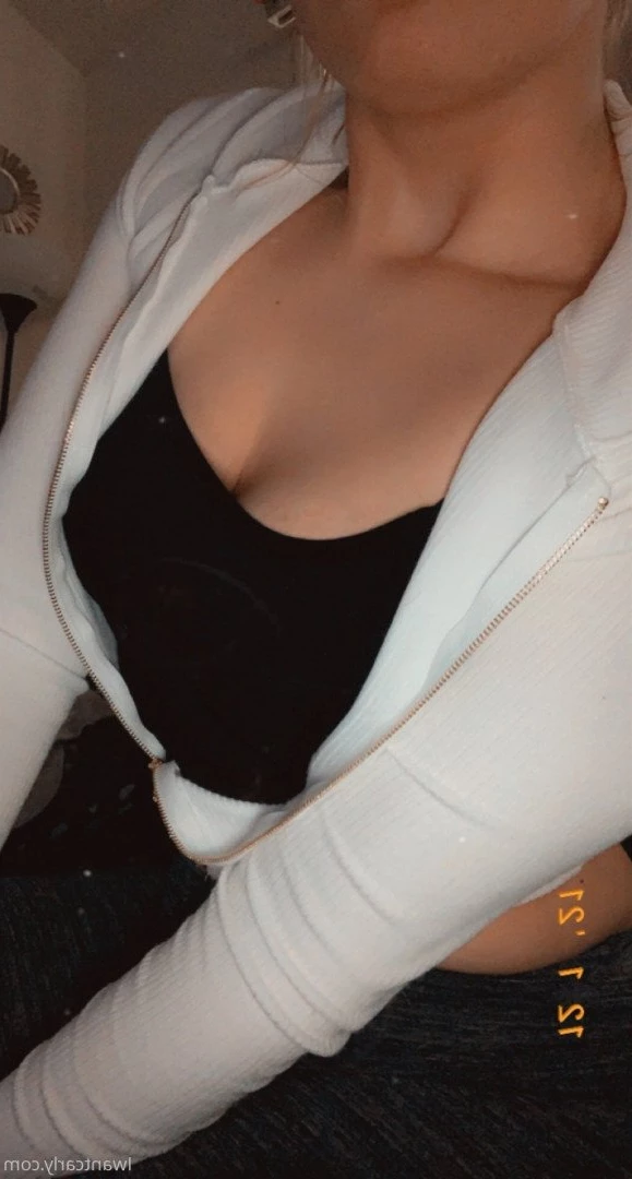 𝑪𝒂𝒓𝒍𝒚 𝑹𝒂𝒆 💦❤️‍🔥  ᵐⁱˡᶠ ⁿᵉⁱᵍʰᵇᵒʳ [ carlyraeofficial ] Onlyfans leaked photo 5216322 on Hotleaks.tv