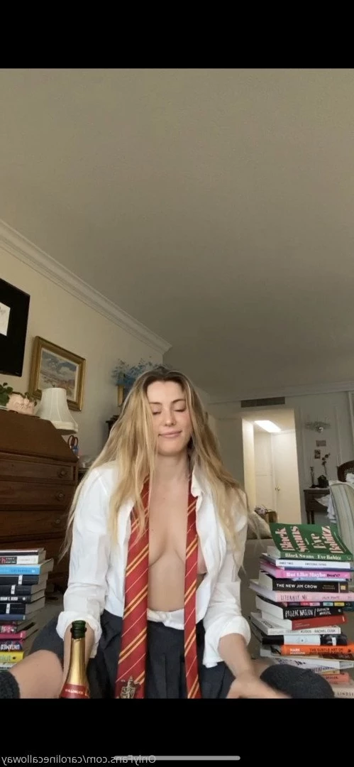 carolinecalloway Onlyfans leaked photo 5154244 on Hotleaks.tv