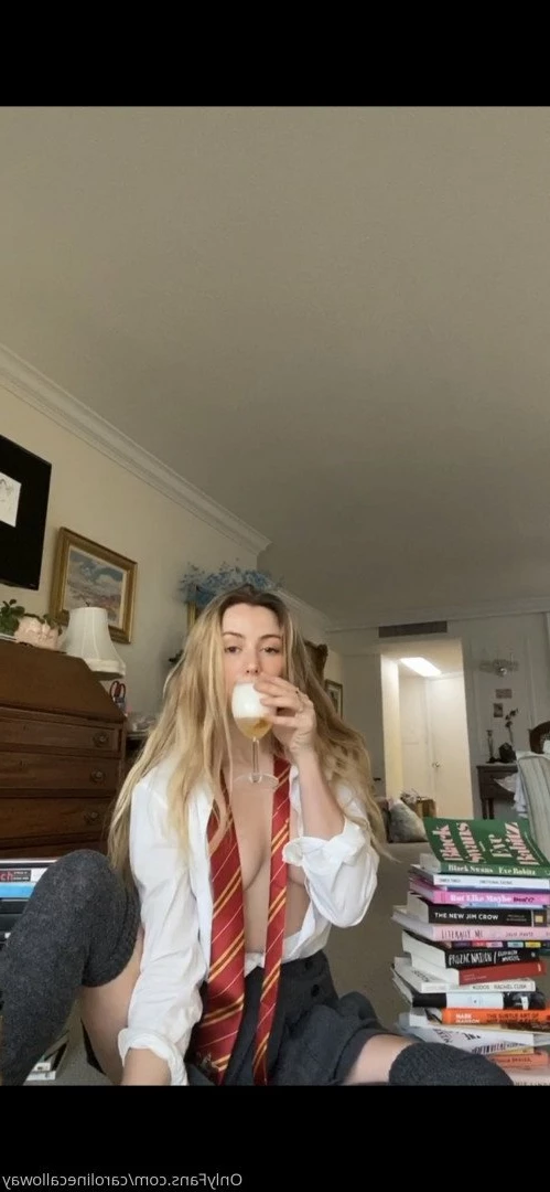 carolinecalloway Onlyfans leaked photo 5154314 on Hotleaks.tv