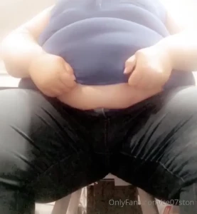 4988568