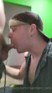 4988855