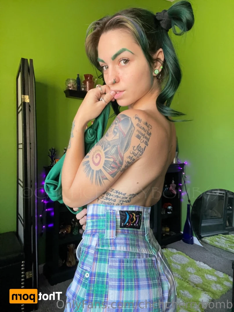 Cherrybomb Suicide 💚 Free! [ chchcherrybomb ] Onlyfans leaked photo 16221374 on Hotleaks.tv