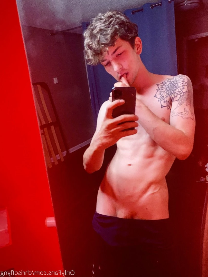 chrisoflyng Onlyfans leaked photo 5201571 on Hotleaks.tv