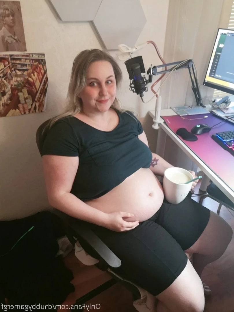 Hiatus ChubbyGamerGF [ chubbygamergf ] Onlyfans leaked photo 5148559 on Hotleaks.tv