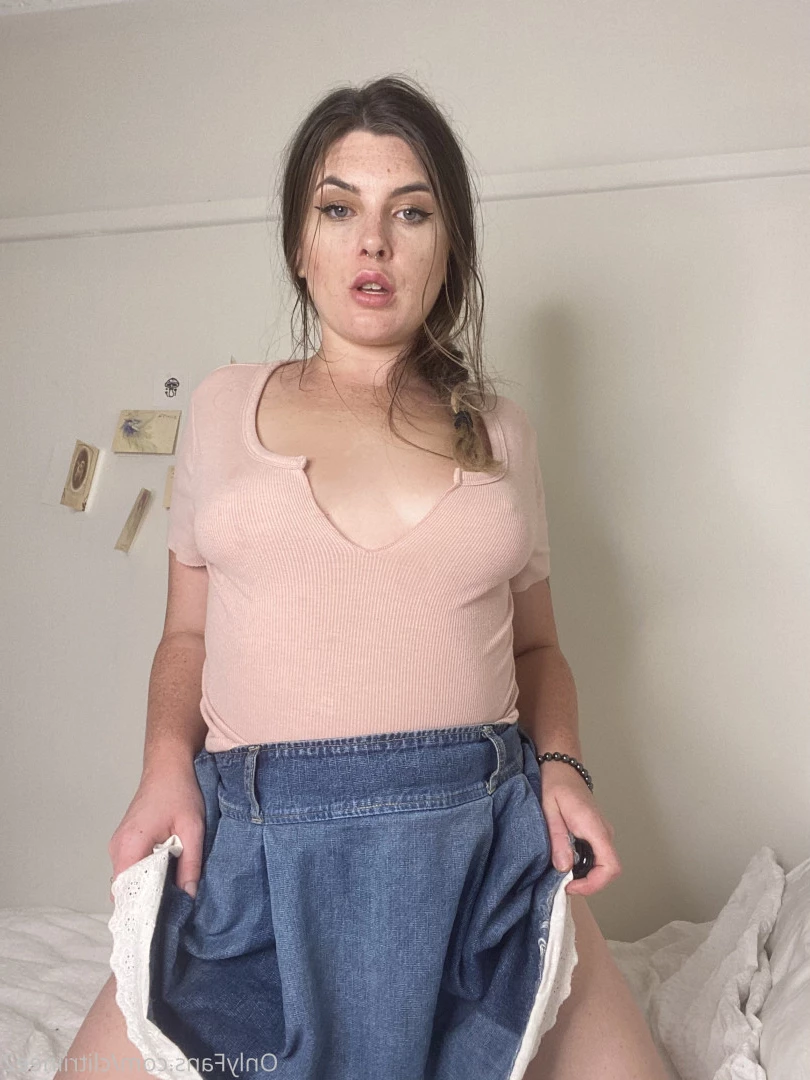 clitriinee [ clitriinee2 ] Onlyfans leaked photo 5858881 on Hotleaks.tv