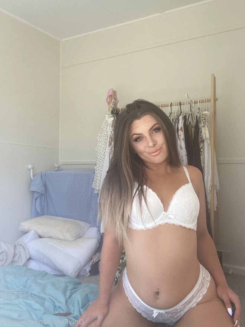 clitriinee [ clitriinee2 ] Onlyfans leaked photo 5859387 on Hotleaks.tv