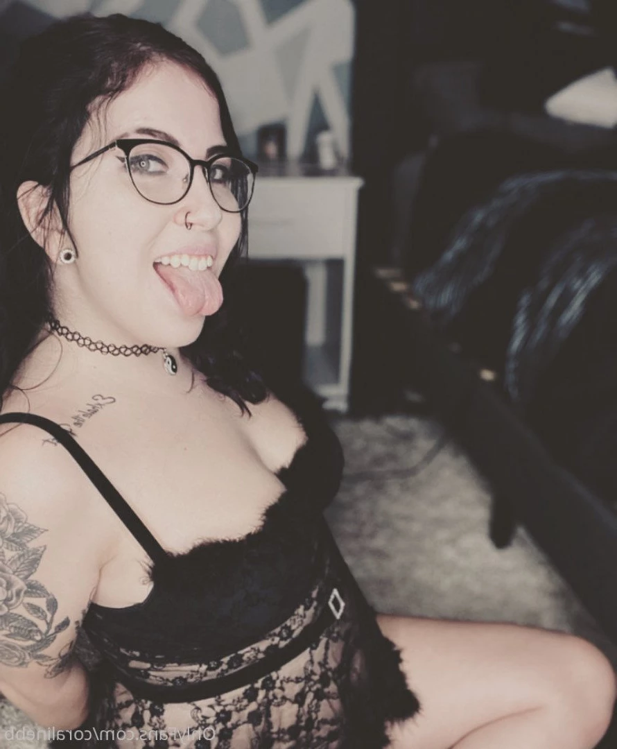 coralinebb Onlyfans leaked photo 5225995 on Hotleaks.tv