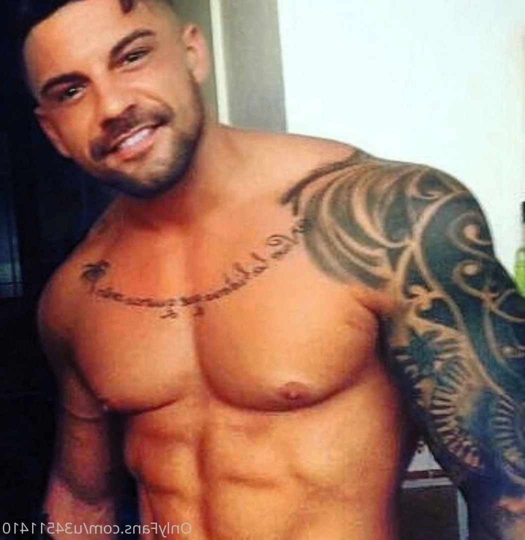 cgarcia [ crisgarciafree ] Onlyfans leaked photo 5223965 on Hotleaks.tv