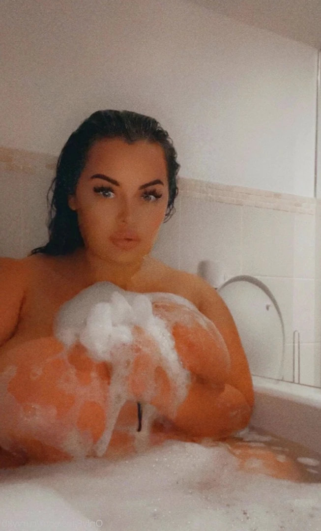 🅺 🅱︎ 🔥🇬🇧 HUGE 38KK TITS 🍉🍉😈💦 [ curvykb ] Onlyfans leaked photo 5174957 on Hotleaks.tv
