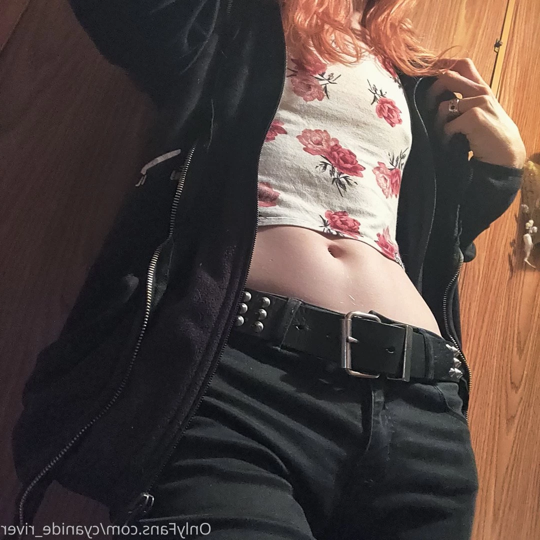 🧡🖤CyanideChuuni🖤🧡 [ cyanide_river ] Onlyfans leaked photo 5148448 on Hotleaks.tv