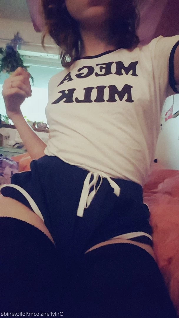 🧡🖤CyanideChuuni🖤🧡 [ cyanide_river ] Onlyfans leaked photo 5149112 on Hotleaks.tv