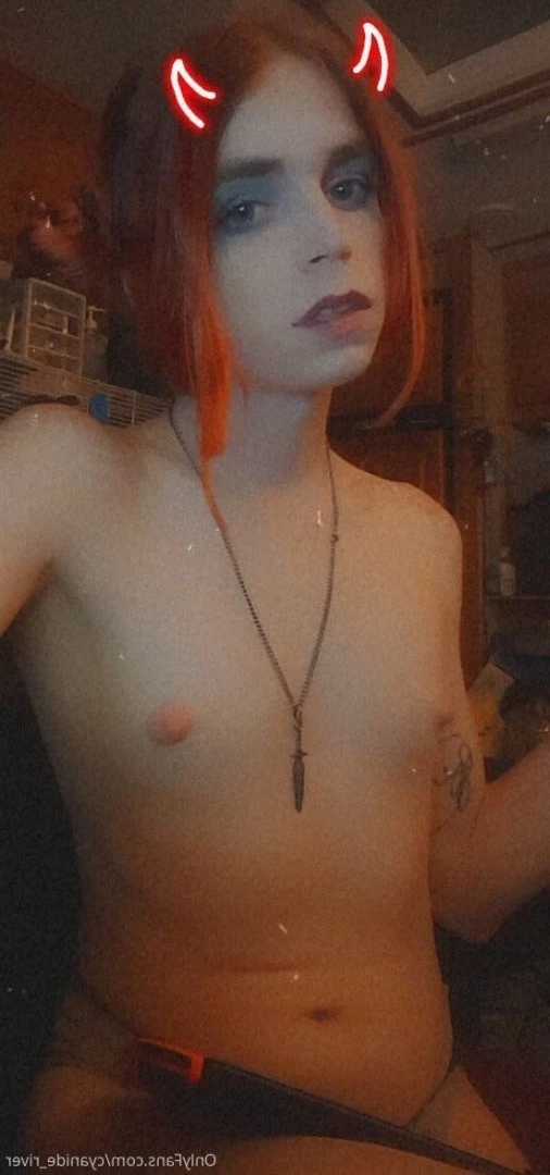 🧡🖤CyanideChuuni🖤🧡 [ cyanide_river ] Onlyfans leaked photo 5149596 on Hotleaks.tv