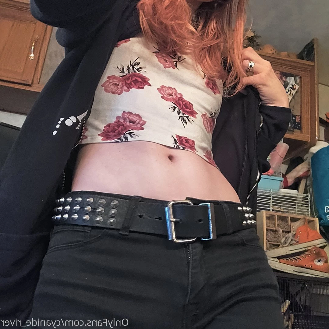 🧡🖤CyanideChuuni🖤🧡 [ cyanide_river ] Onlyfans leaked photo 5150431 on Hotleaks.tv