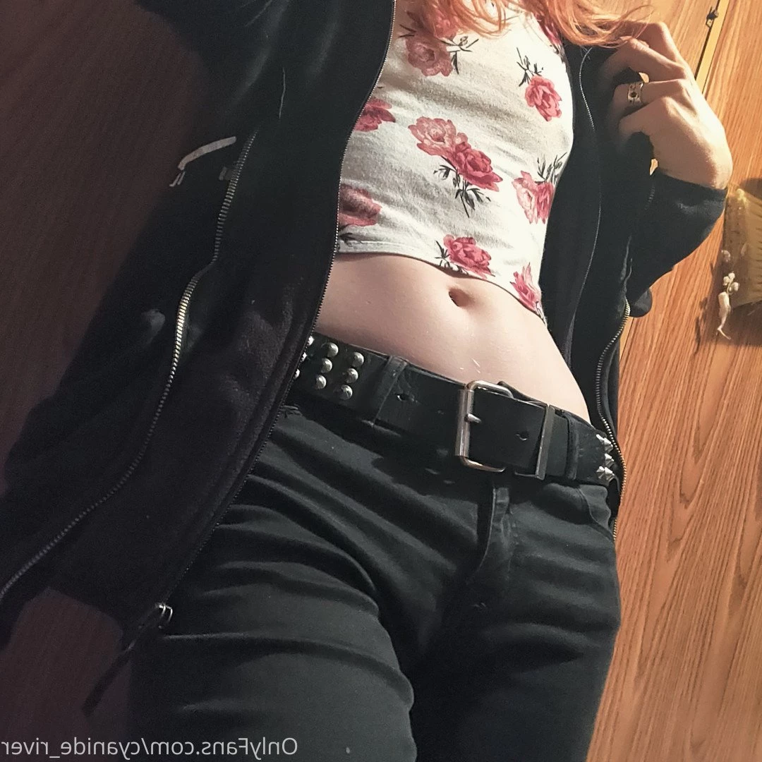 🧡🖤CyanideChuuni🖤🧡 [ cyanide_river ] Onlyfans leaked photo 5162275 on Hotleaks.tv