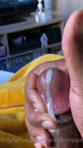 4999891