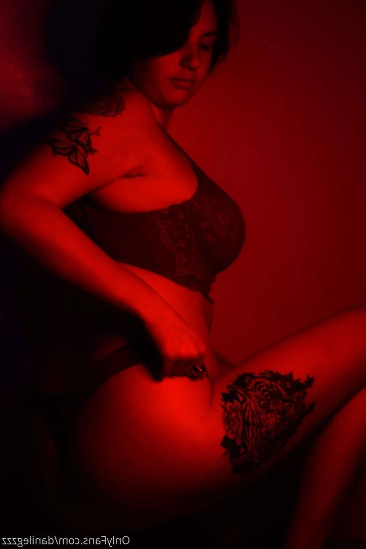 danalegzzz Onlyfans leaked photo 5822944 on Hotleaks.tv