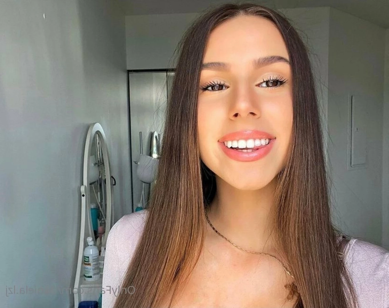Daniela [ daniela.lzj ] Onlyfans leaked photo 5617334 on Hotleaks.tv