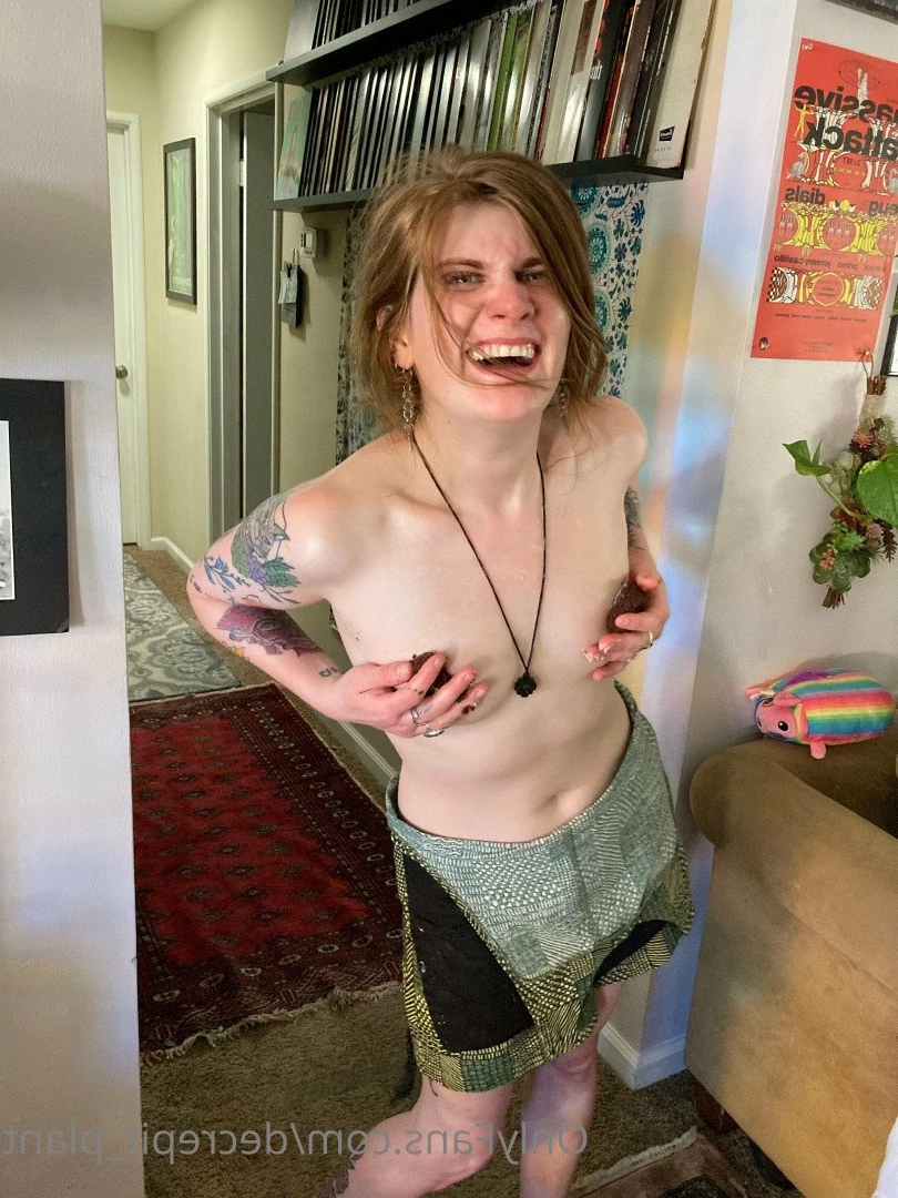 decrepit_plant Onlyfans leaked photo 5191201 on Hotleaks.tv