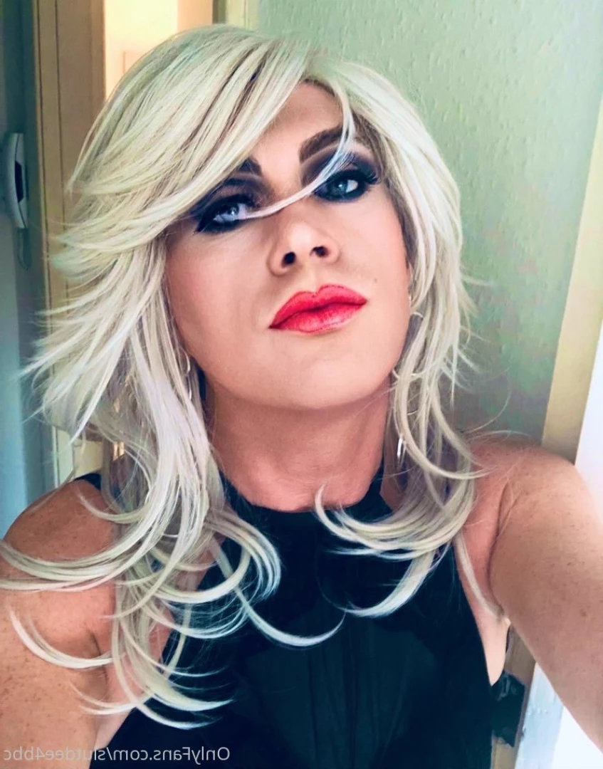 Dee 🇬🇧 [ dee4bbc ] Onlyfans leaked photo 9969595 on Hotleaks.tv