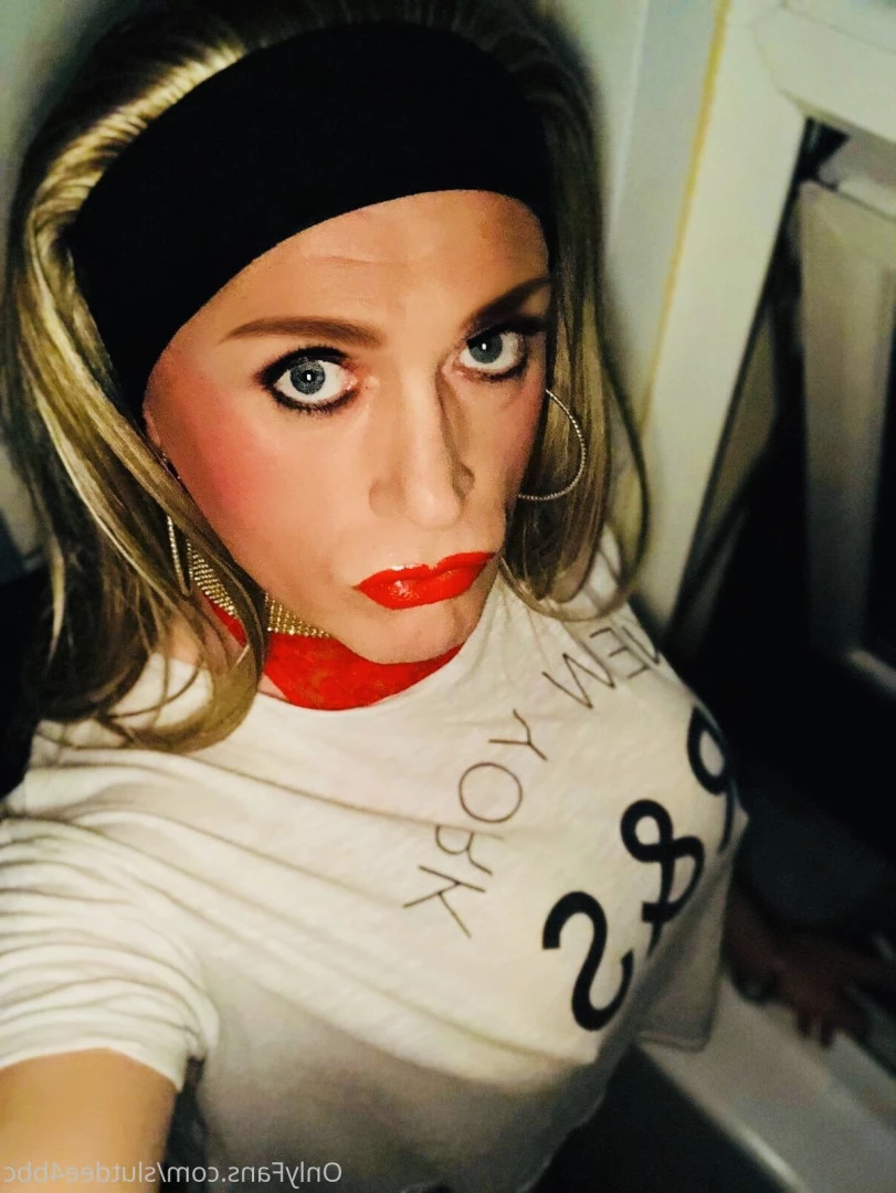 Dee 🇬🇧 [ dee4bbc ] Onlyfans leaked photo 9970001 on Hotleaks.tv