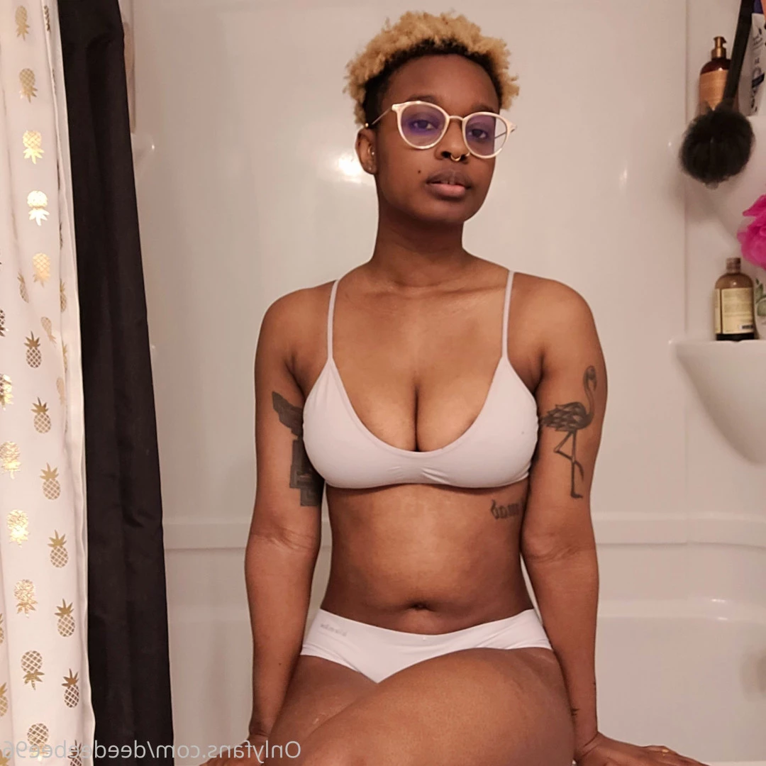DeeDeeBee [ deedeebee96 ] Onlyfans leaked photo 5804864 on Hotleaks.tv