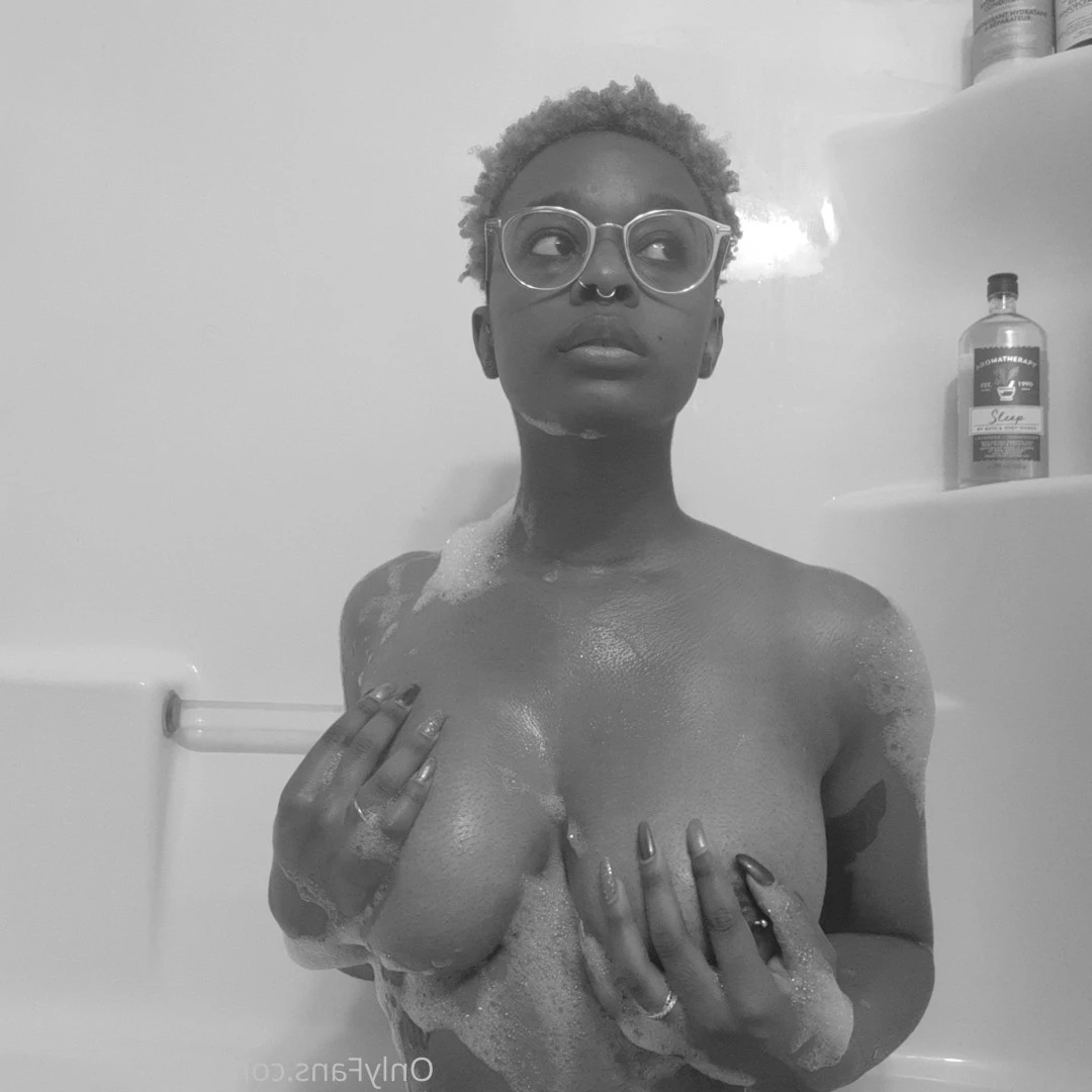 DeeDeeBee [ deedeebee96 ] Onlyfans leaked photo 5805148 on Hotleaks.tv