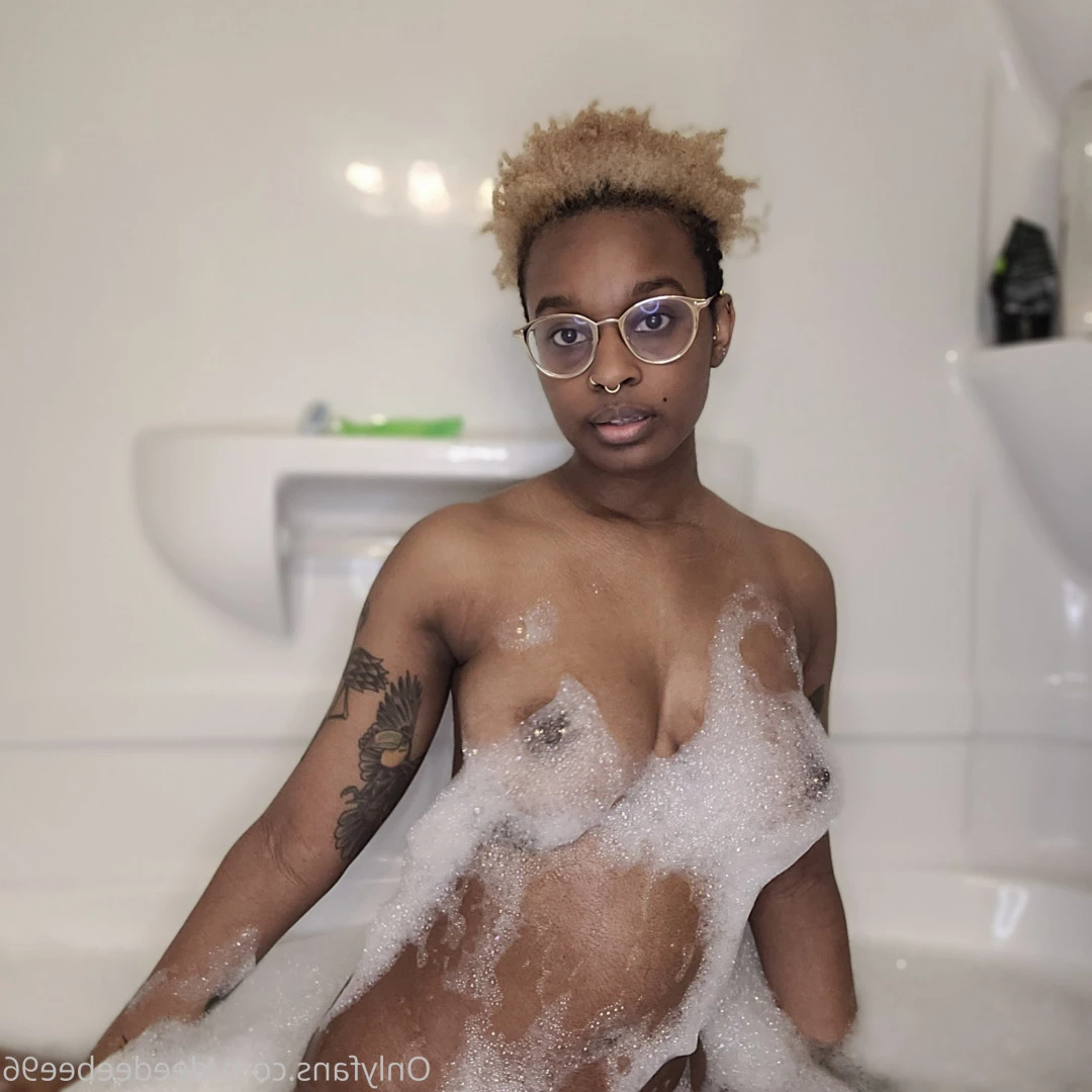 DeeDeeBee [ deedeebee96 ] Onlyfans leaked photo 5820485 on Hotleaks.tv