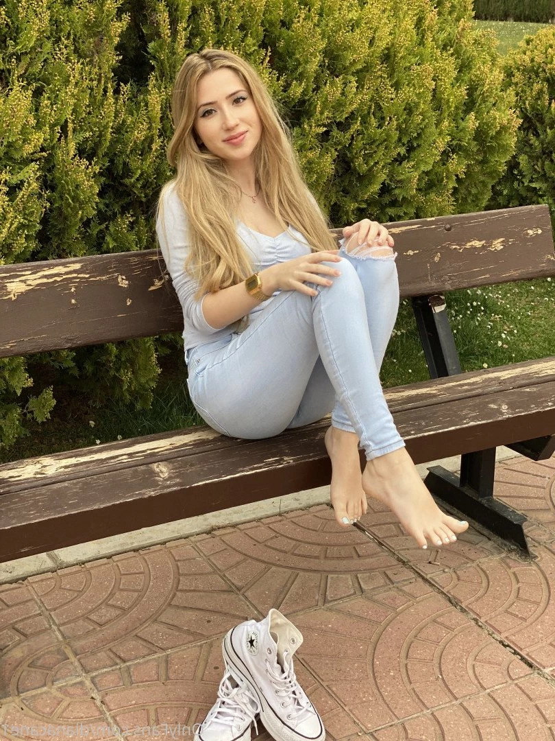 GODDESS DIANA 😏 fetish lover 👅 [ dianacane1 ] Onlyfans leaked photo 5118177 on Hotleaks.tv