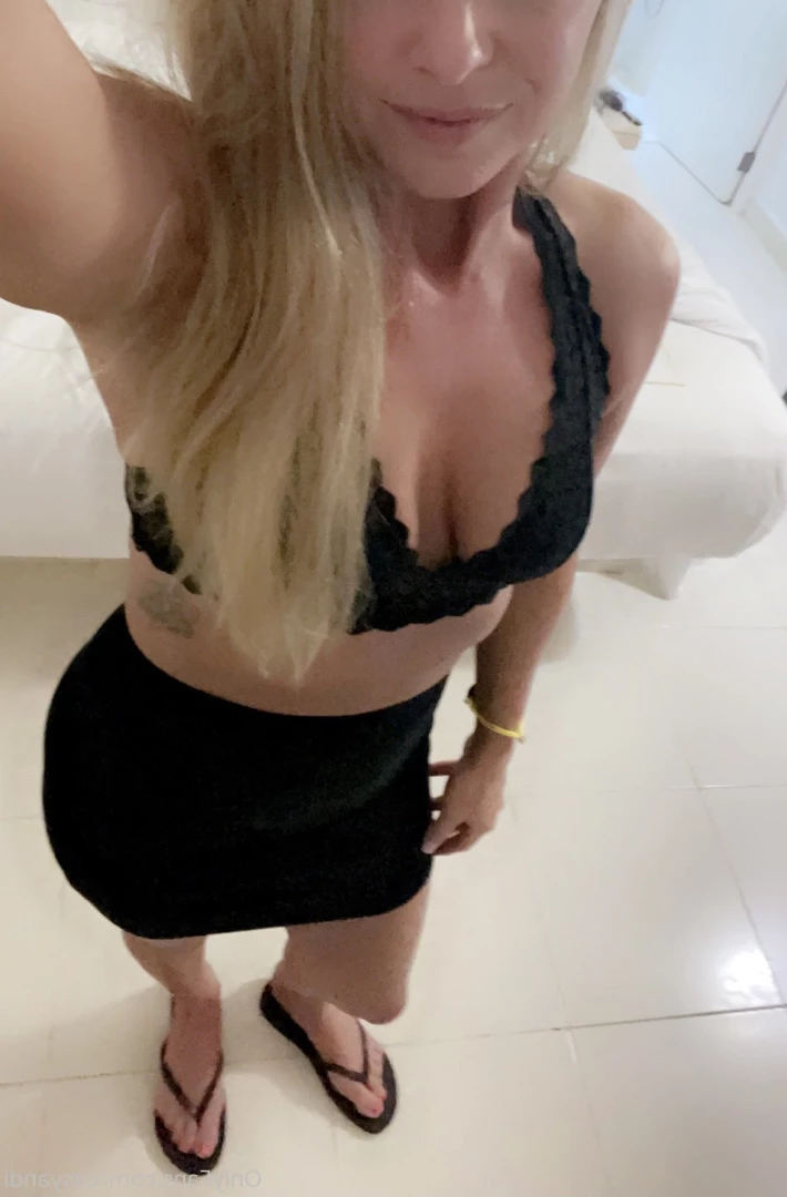 𝑨𝒏𝒅𝒊𝑭𝒂𝒗𝒐𝒓𝒔💋 [ easyandi ] Onlyfans leaked photo 5767334 on Hotleaks.tv