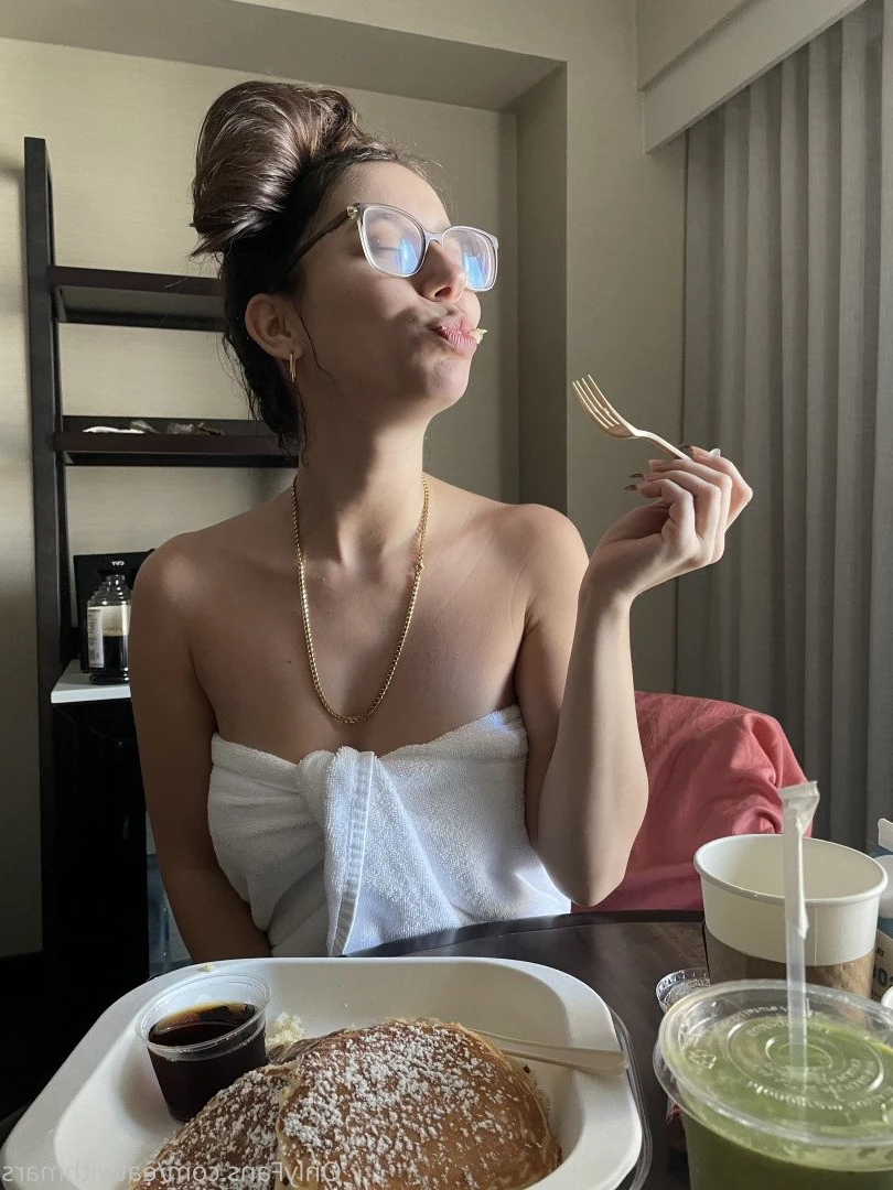 OnlyMARS 🛸💚 [ eatwithmars ] Onlyfans leaked photo 5132548 on Hotleaks.tv
