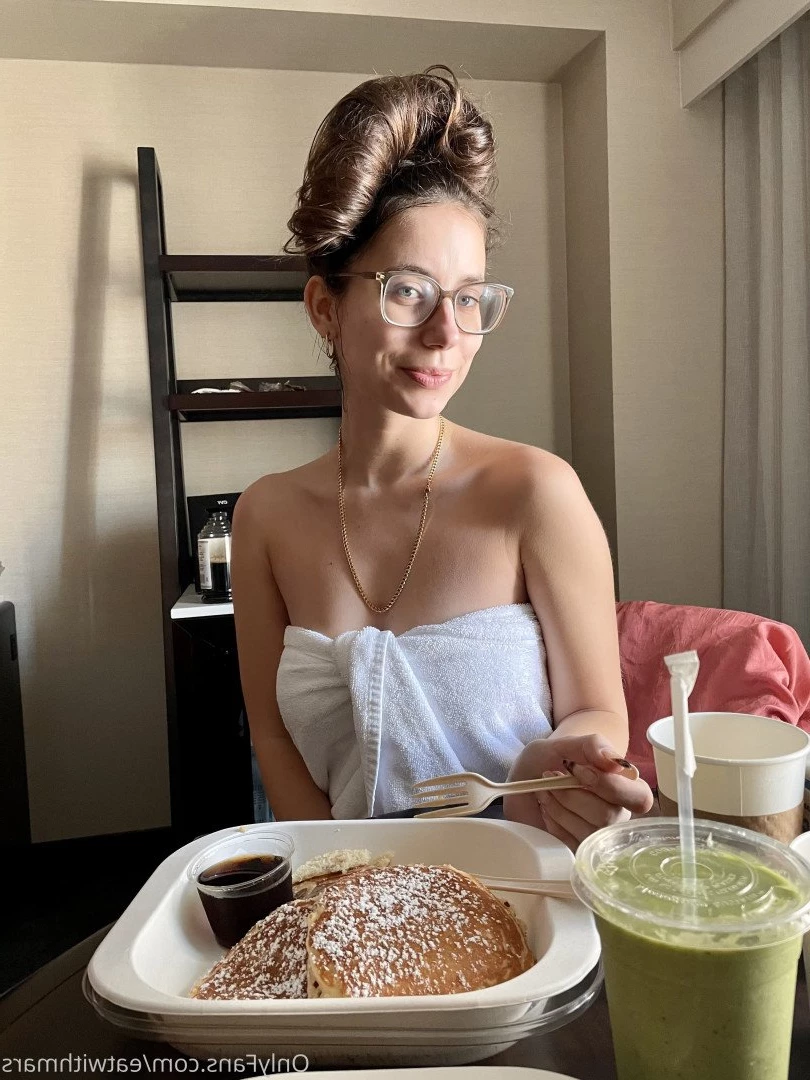 OnlyMARS 🛸💚 [ eatwithmars ] Onlyfans leaked photo 5133475 on Hotleaks.tv