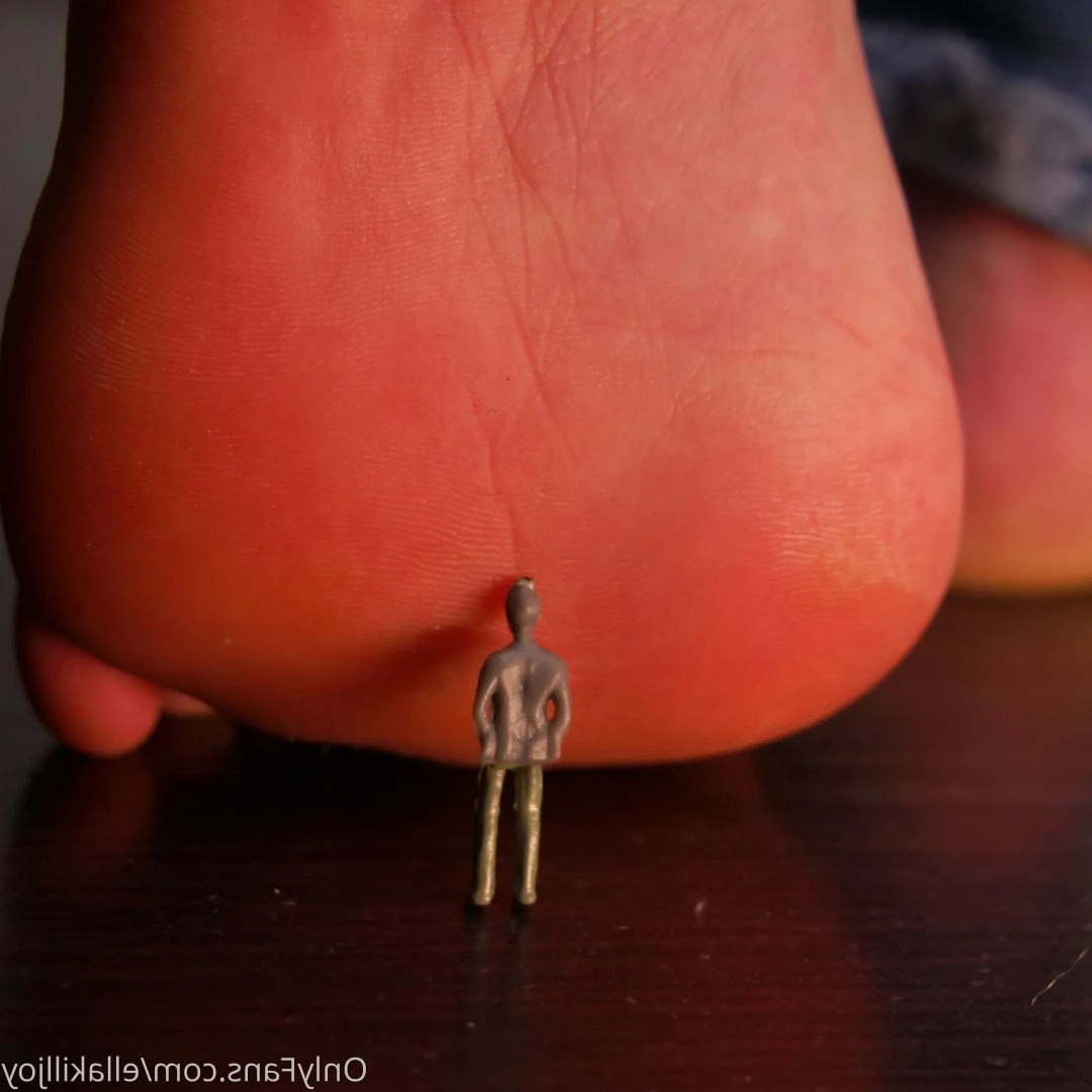 Giantess Ella [ ellakilljoy ] Onlyfans leaked photo 5087017 on Hotleaks.tv