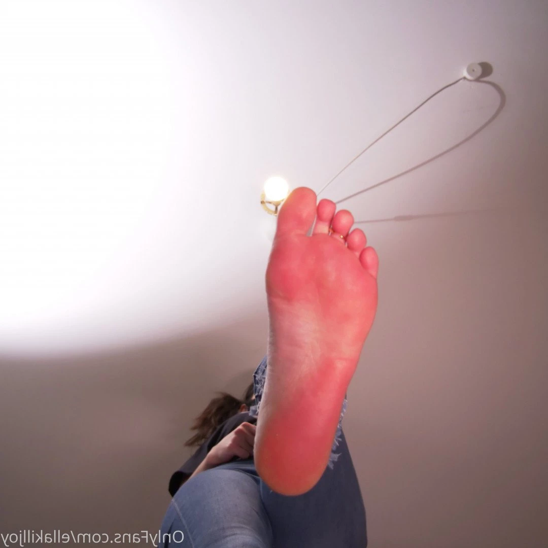 Giantess Ella [ ellakilljoy ] Onlyfans leaked photo 5088201 on Hotleaks.tv