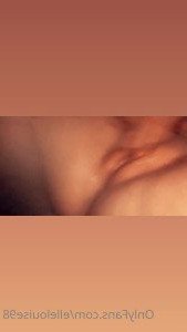 Ellelouise [ ellelouise98 ] Onlyfans leaked video 5019750 on Hotleaks.tv