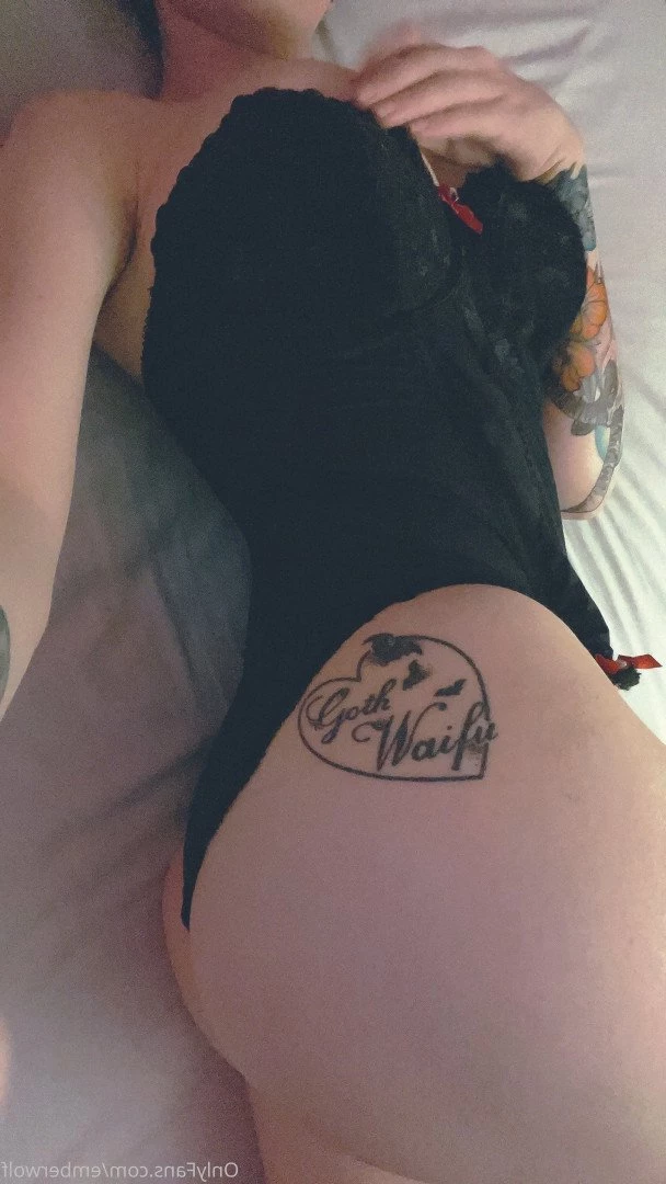 Ember Wolf [ emberwolf ] Onlyfans leaked photo 5098307 on Hotleaks.tv