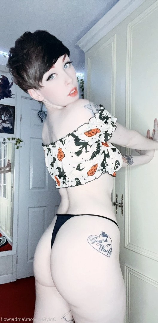 Ember Wolf [ emberwolf ] Onlyfans leaked photo 5100068 on Hotleaks.tv