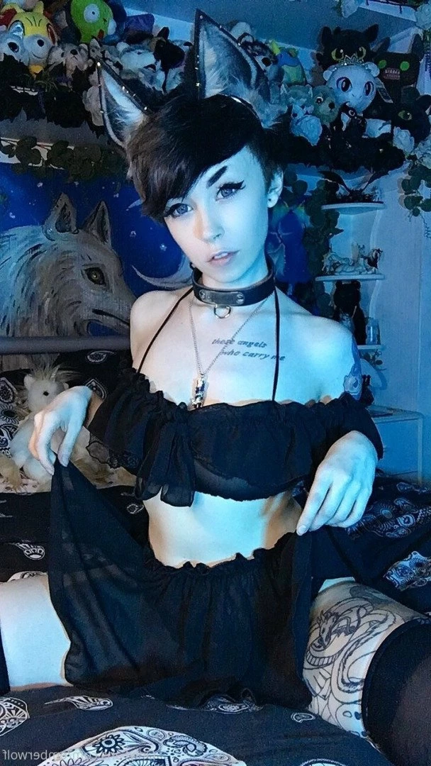Ember Wolf [ emberwolf ] Onlyfans leaked photo 5101019 on Hotleaks.tv
