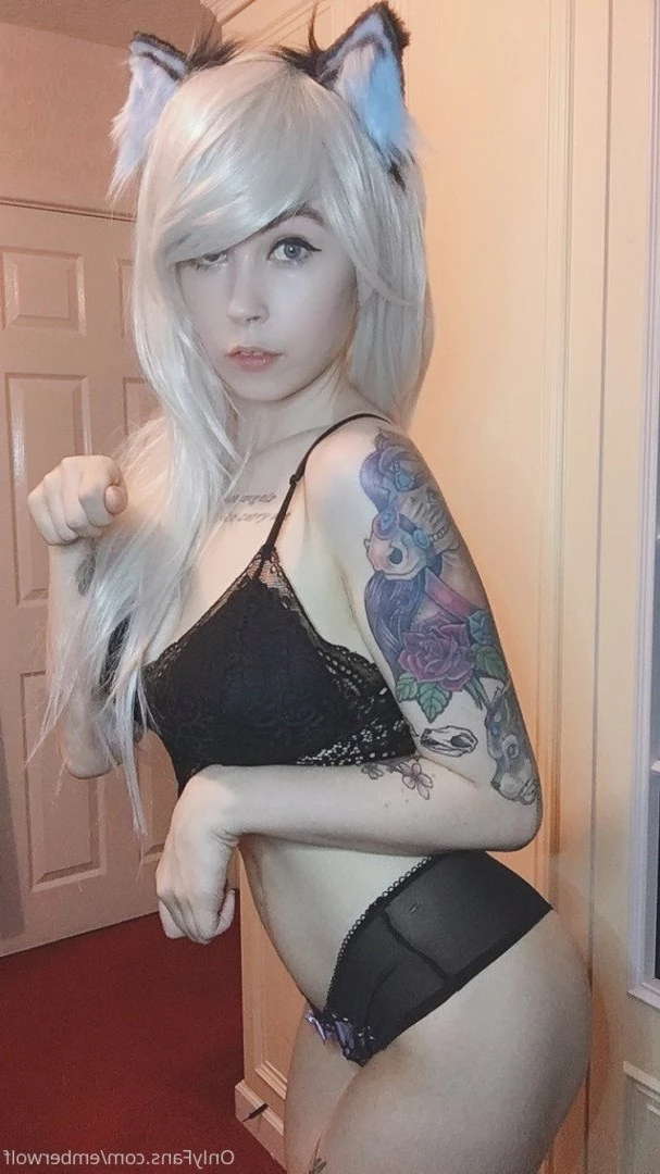 Ember Wolf [ emberwolf ] Onlyfans leaked photo 5103787 on Hotleaks.tv