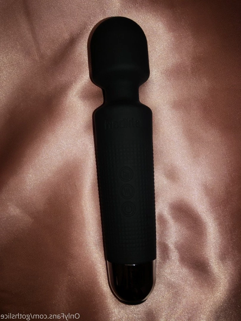 𝔤𝔬𝔱𝔥𝔰𝔩𝔦𝔠𝔢 [ gothslice ] Onlyfans leaked photo 456484 on Hotleaks.tv