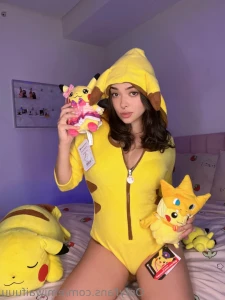 5586796