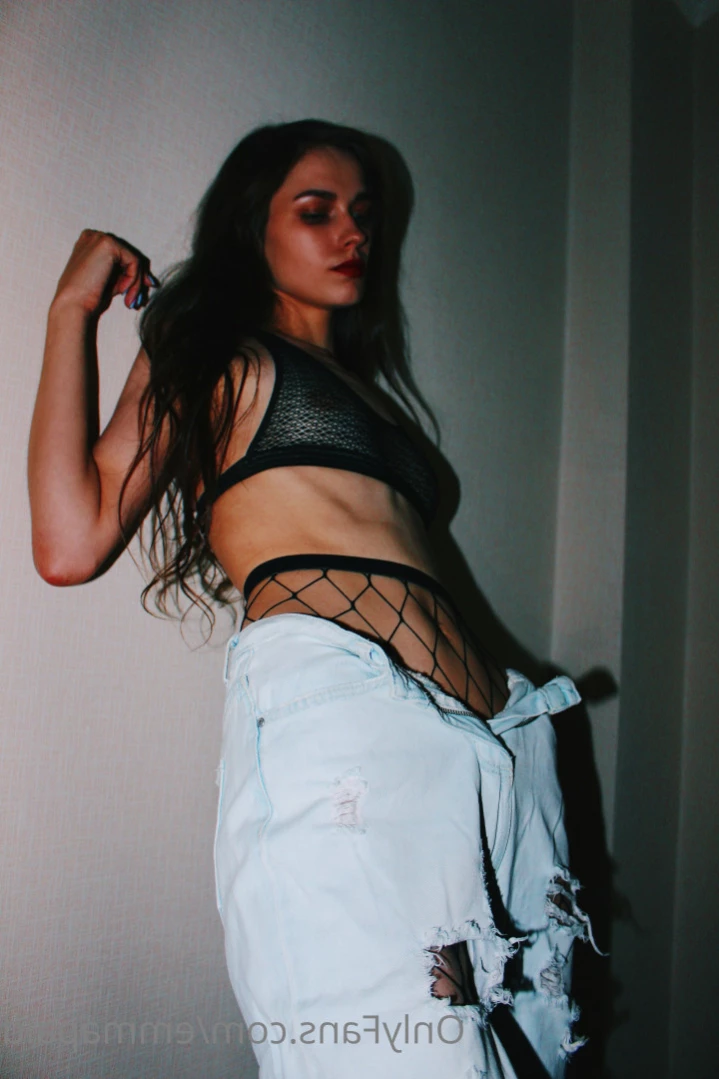 Emma [ emmapaid ] Onlyfans leaked photo 12853271 on Hotleaks.tv