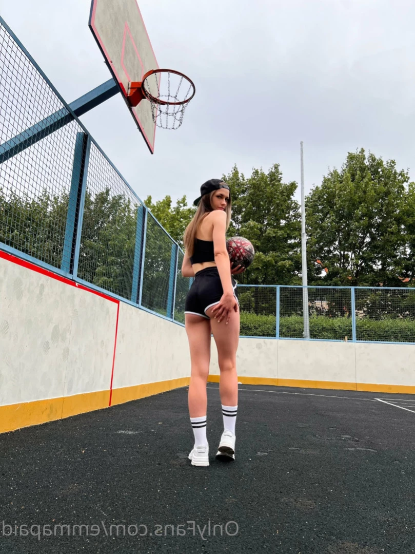 Emma [ emmapaid ] Onlyfans leaked photo 12853400 on Hotleaks.tv