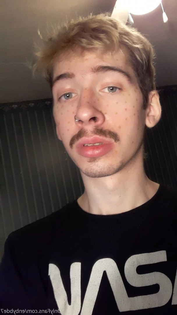 enbybde7 Onlyfans leaked photo 5088526 on Hotleaks.tv