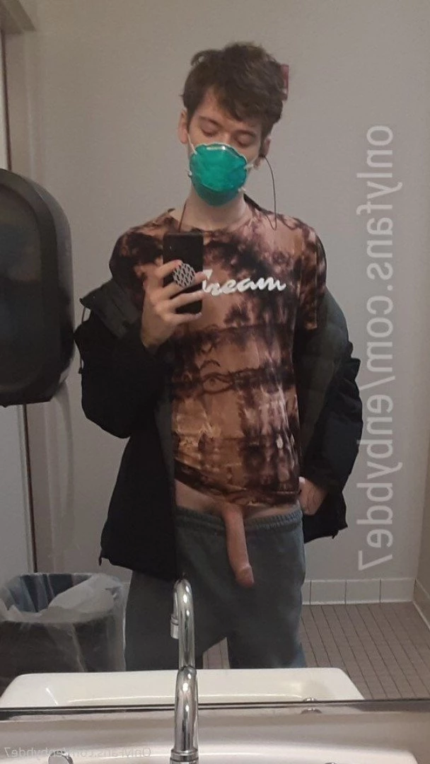 enbybde7 Onlyfans leaked photo 5089184 on Hotleaks.tv
