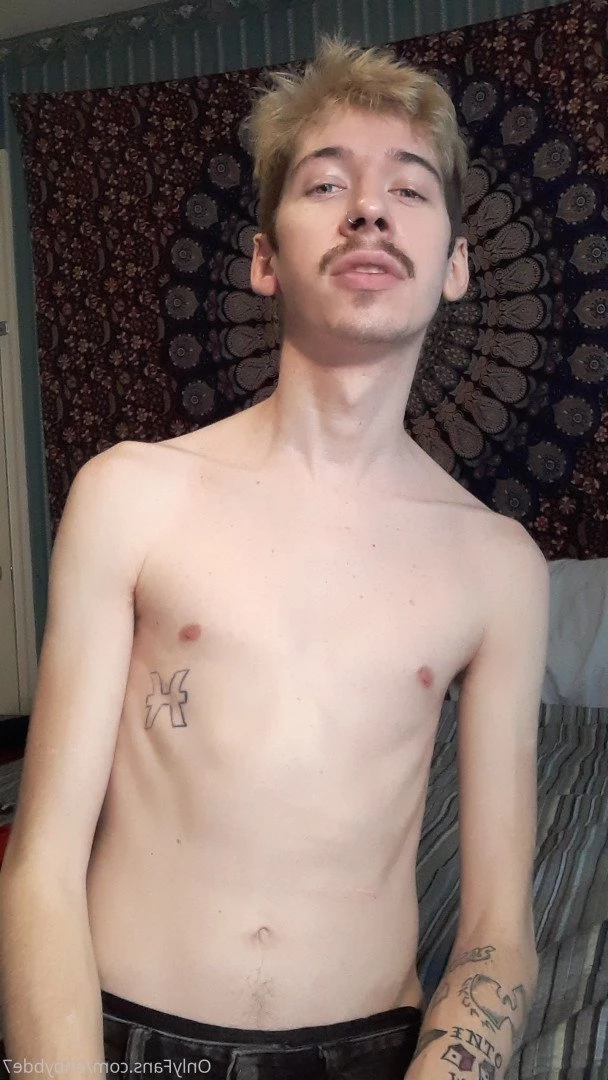 enbybde7 Onlyfans leaked photo 5089314 on Hotleaks.tv