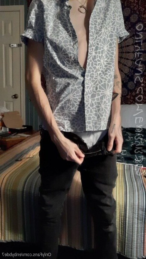 enbybde7 Onlyfans leaked photo 5089416 on Hotleaks.tv