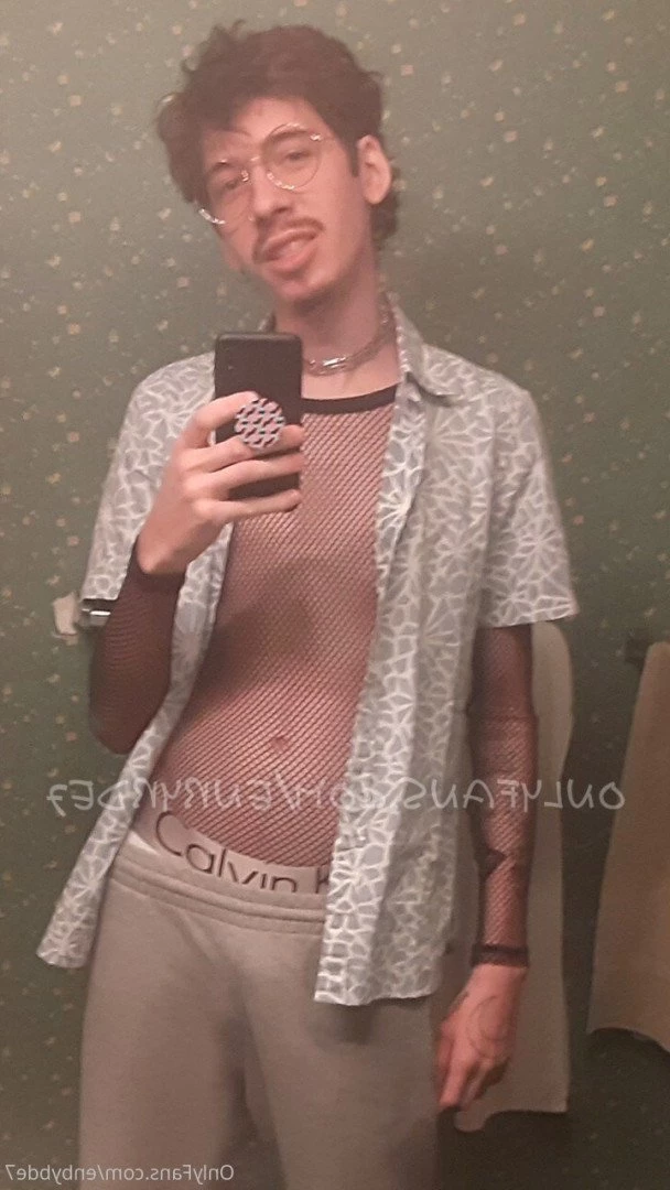 enbybde7 Onlyfans leaked photo 5089618 on Hotleaks.tv