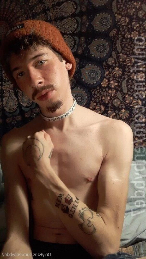 enbybde7 Onlyfans leaked photo 5089966 on Hotleaks.tv