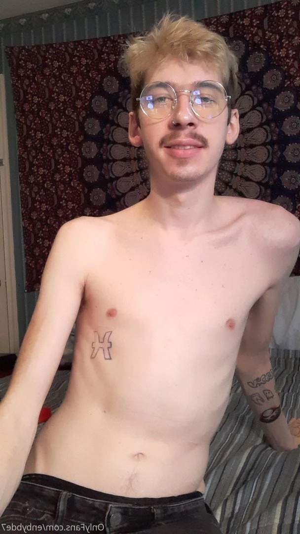 enbybde7 Onlyfans leaked photo 5090180 on Hotleaks.tv