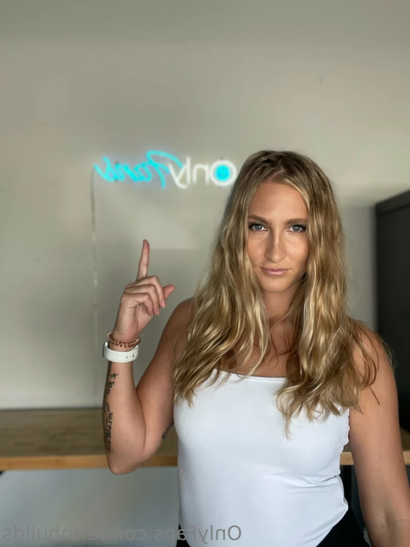 Erin [ erinbuilds ] Onlyfans leaked photo 12870786 on Hotleaks.tv